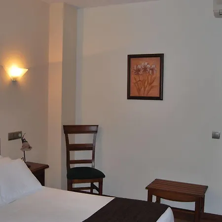 Hotel Heredero 3*